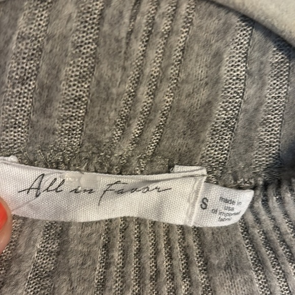All in favor long sleeve mock neck grey sweater in size small NWOT - Picture 6 of 8